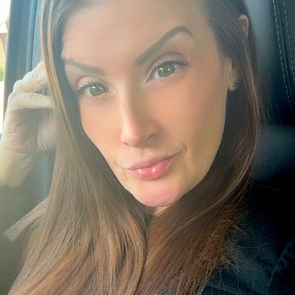 Meet your Posher, Jenny